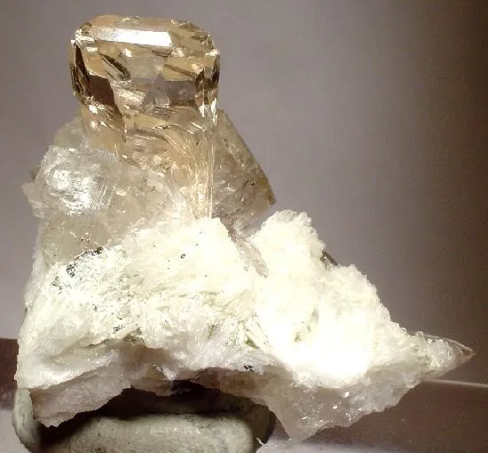 Topaz, Quartz, Albite (Var: Cleavelandite) image