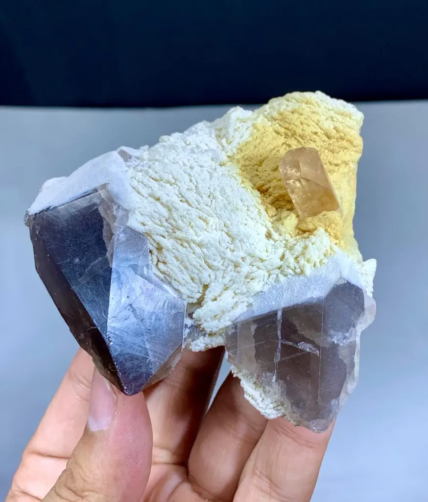 Topaz Specimen from Pakistan - image 6