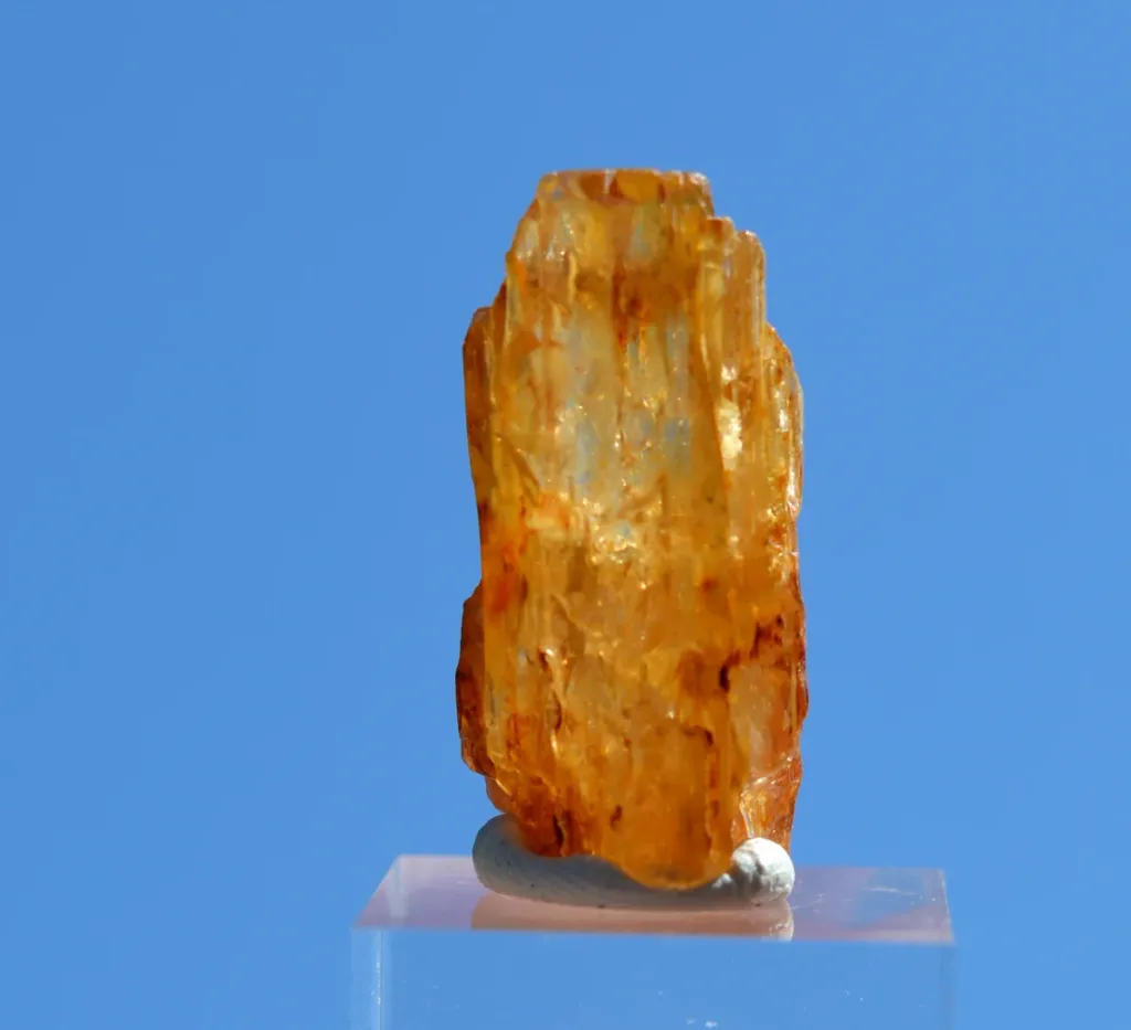 Topaz var. Imperial Topaz 5.9 grams - Karengerenge village, Kalumbila District, Zambia - image 5