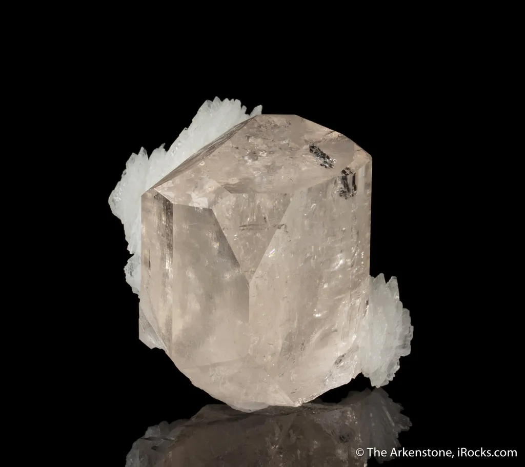 Topaz with Albite var. Cleavelandite - image 2