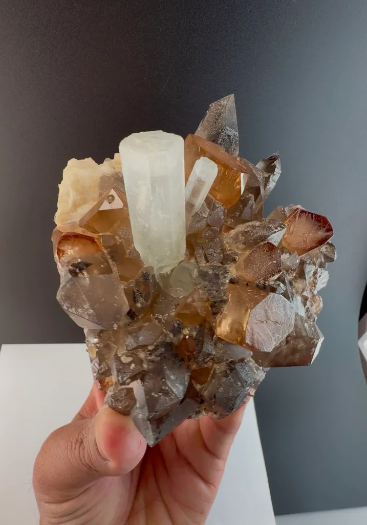 Topaz with aquamarine with Quartz from Pakistan - image 3