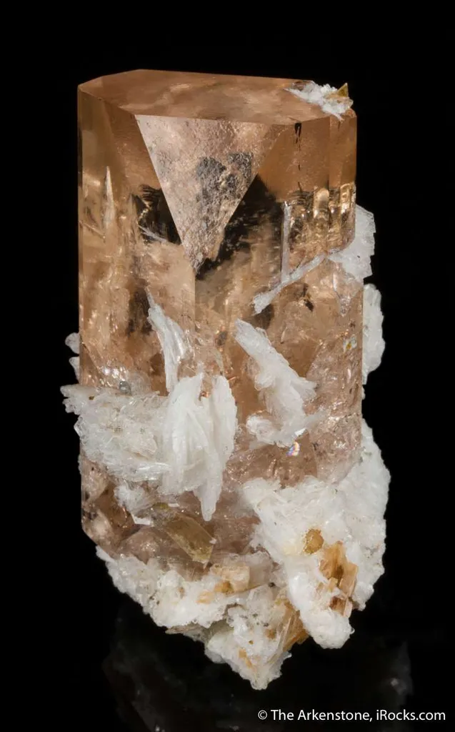 Topaz with Cleavelandite - image 2