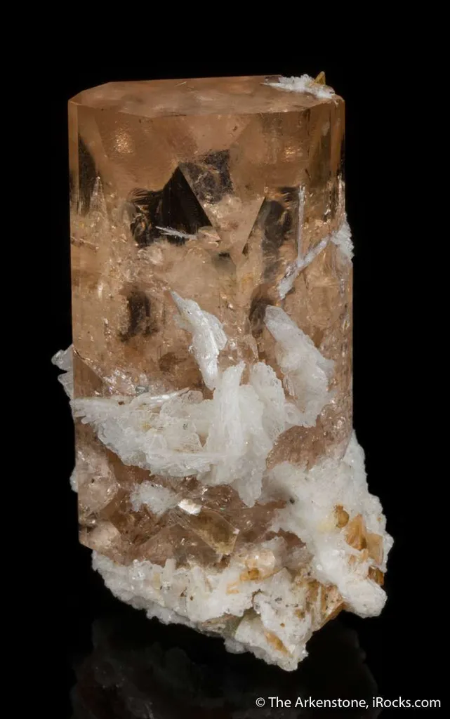 Topaz with Cleavelandite - image 4