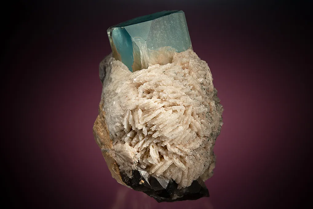 Topaz with Muscovite and Albite - image 4