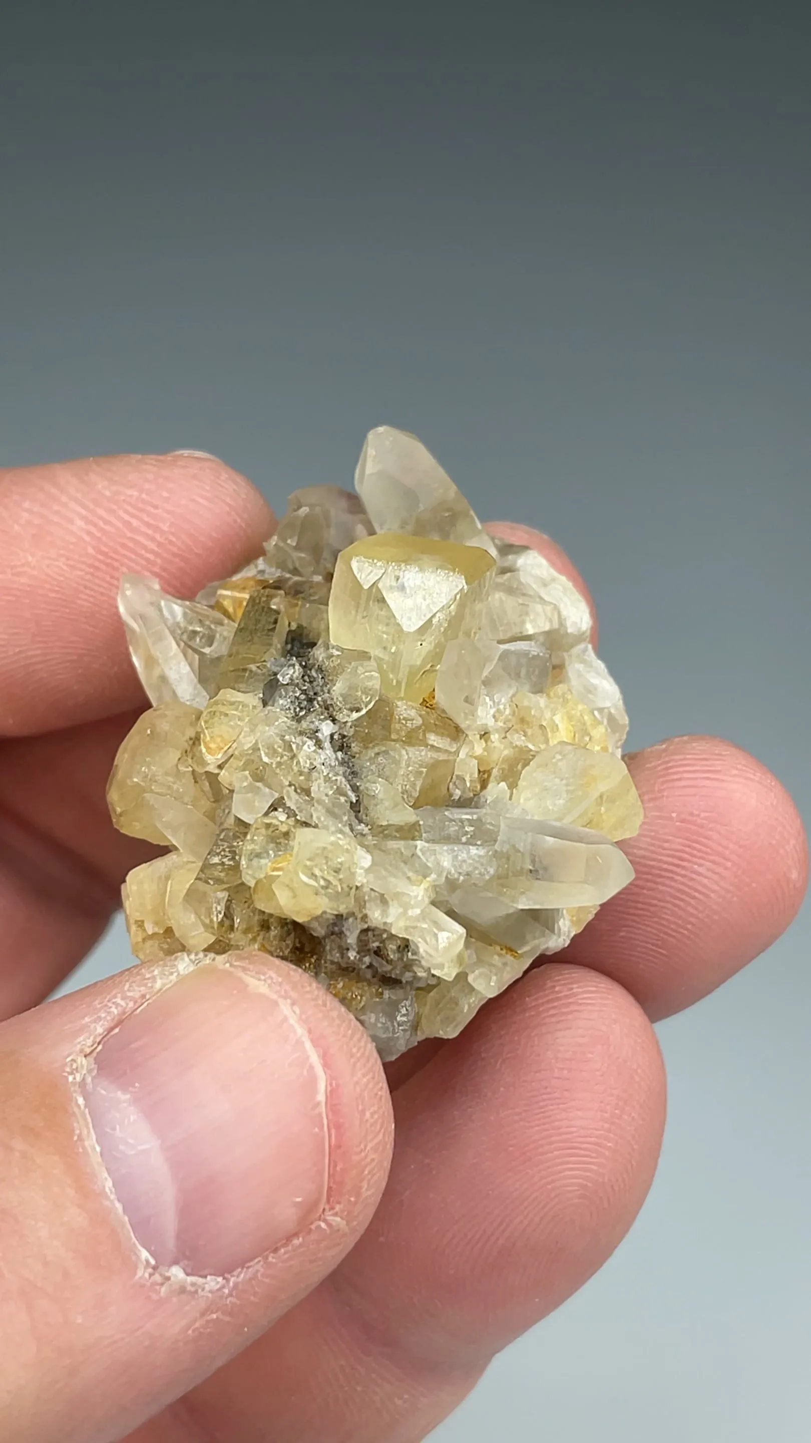 Topaz with Quartz - image 2