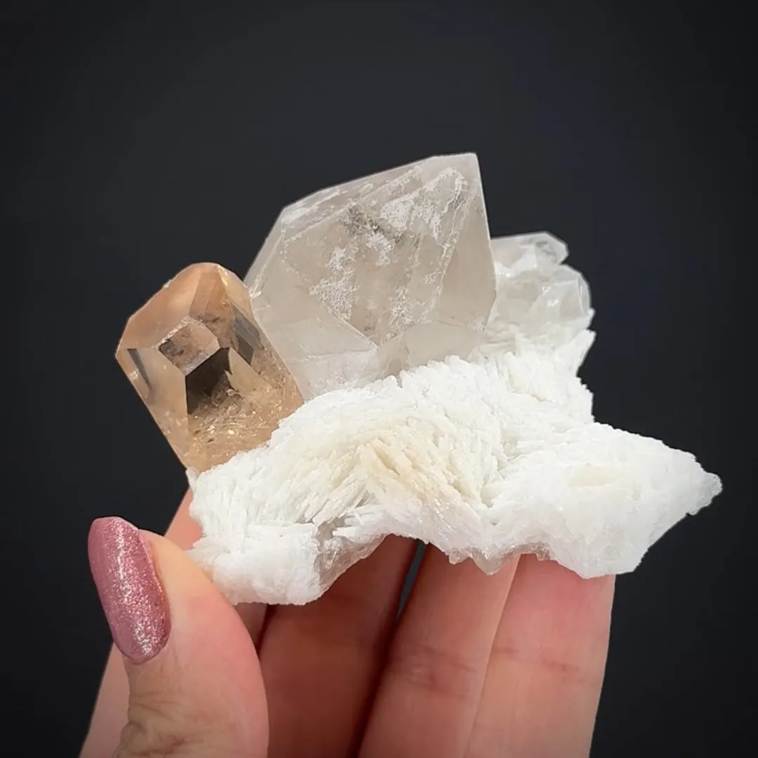Topaz with Quartz and Cleavelandite - image 2