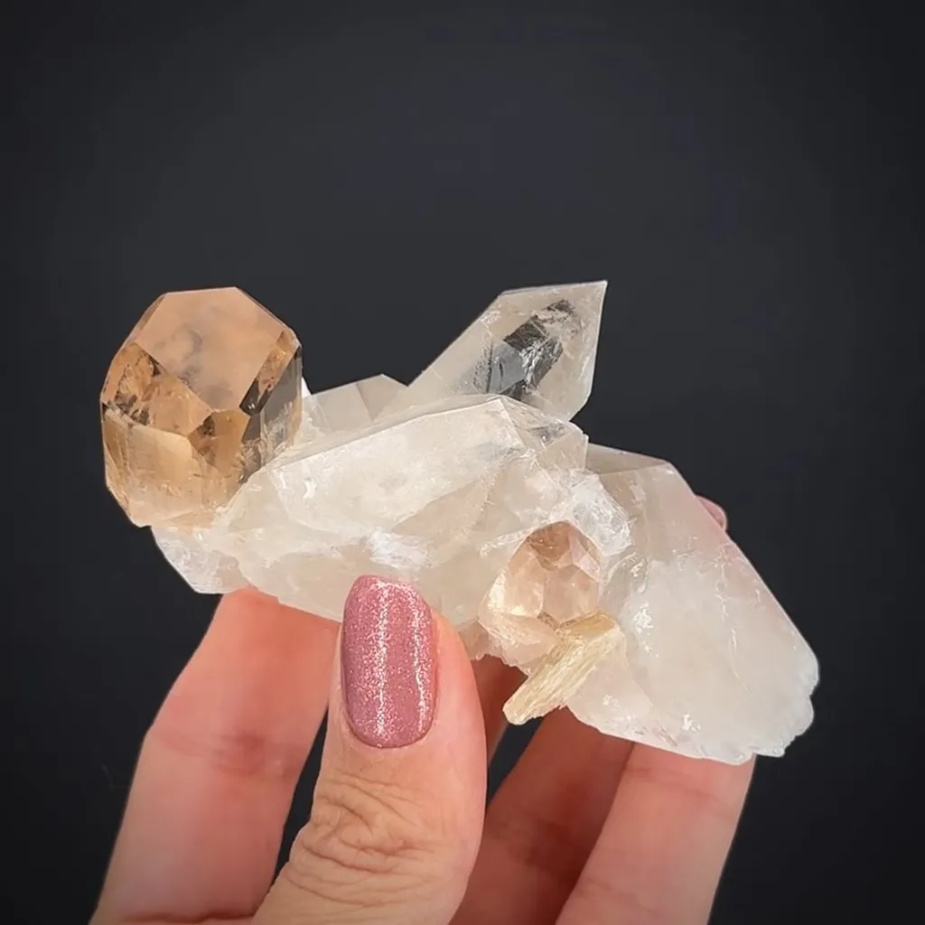 Topaz with Quartz and Cleavelandite - image 2