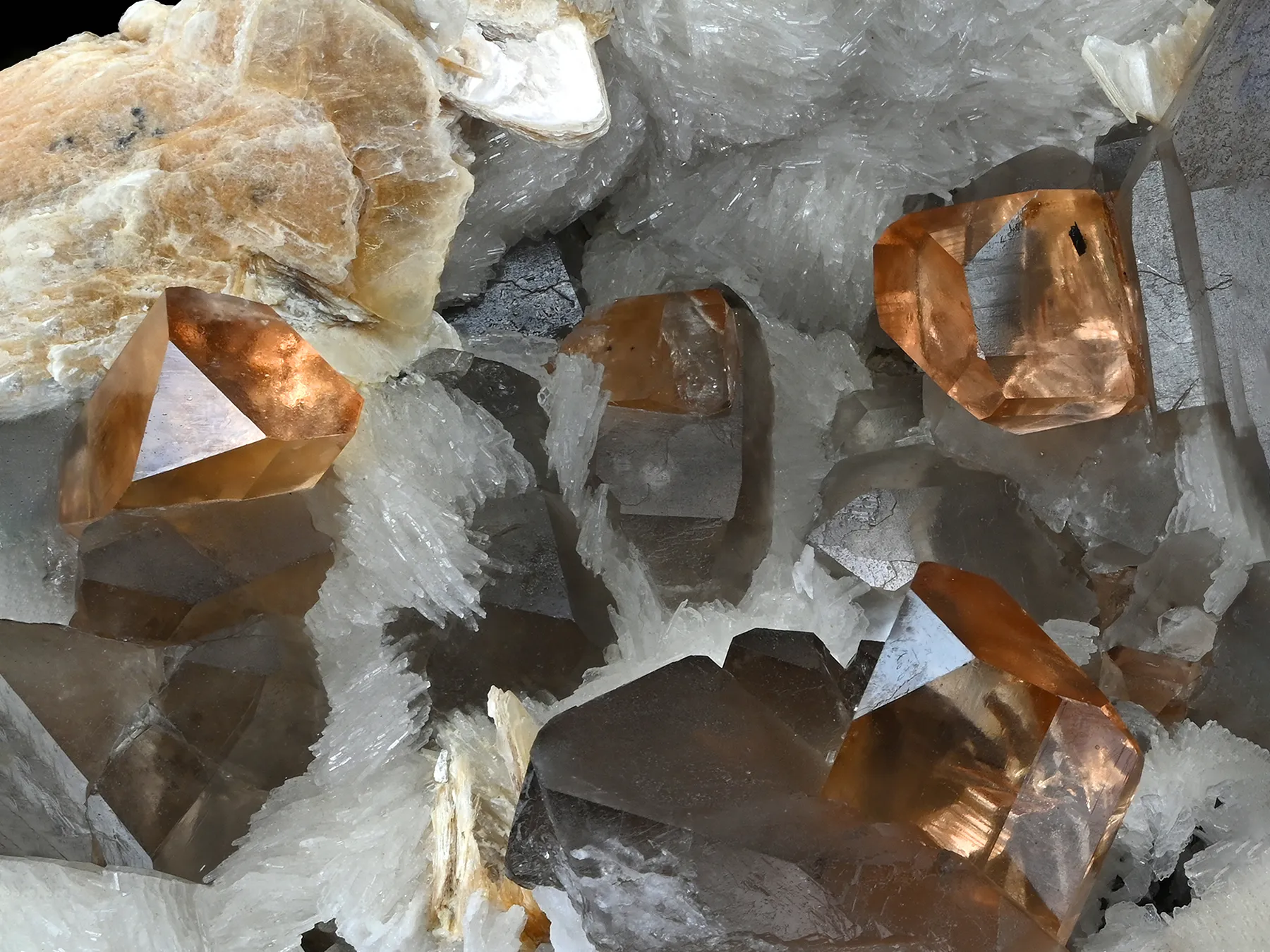 Topaz with Quartz and Muscovite on Cleavelandite - image 4