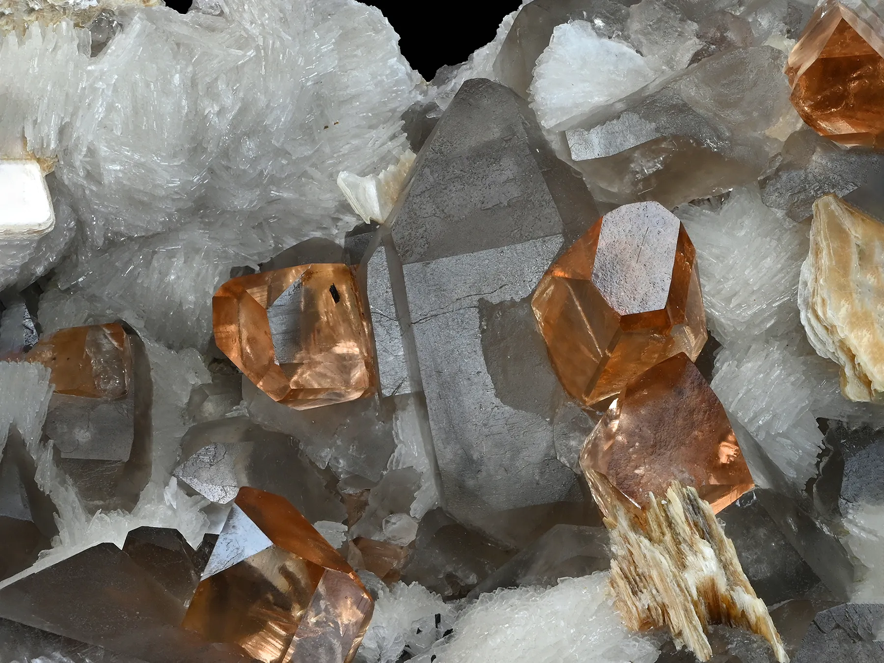 Topaz with Quartz and Muscovite on Cleavelandite - image 3