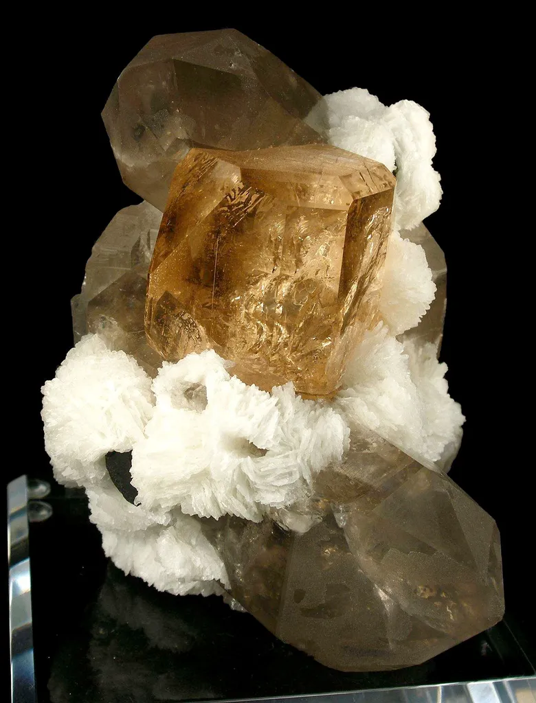 Topaz With Quartz on Albite - image 4