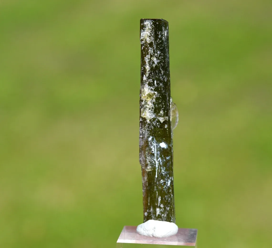 Tourmaline 5.2 grams - Sahatany Valley, Ibity, Antsirabe II District, Vakinankaratra, Madagascar - image 5