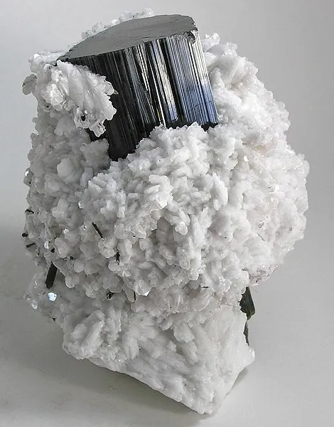 Tourmaline, Albite (Var: Cleavelandite) image