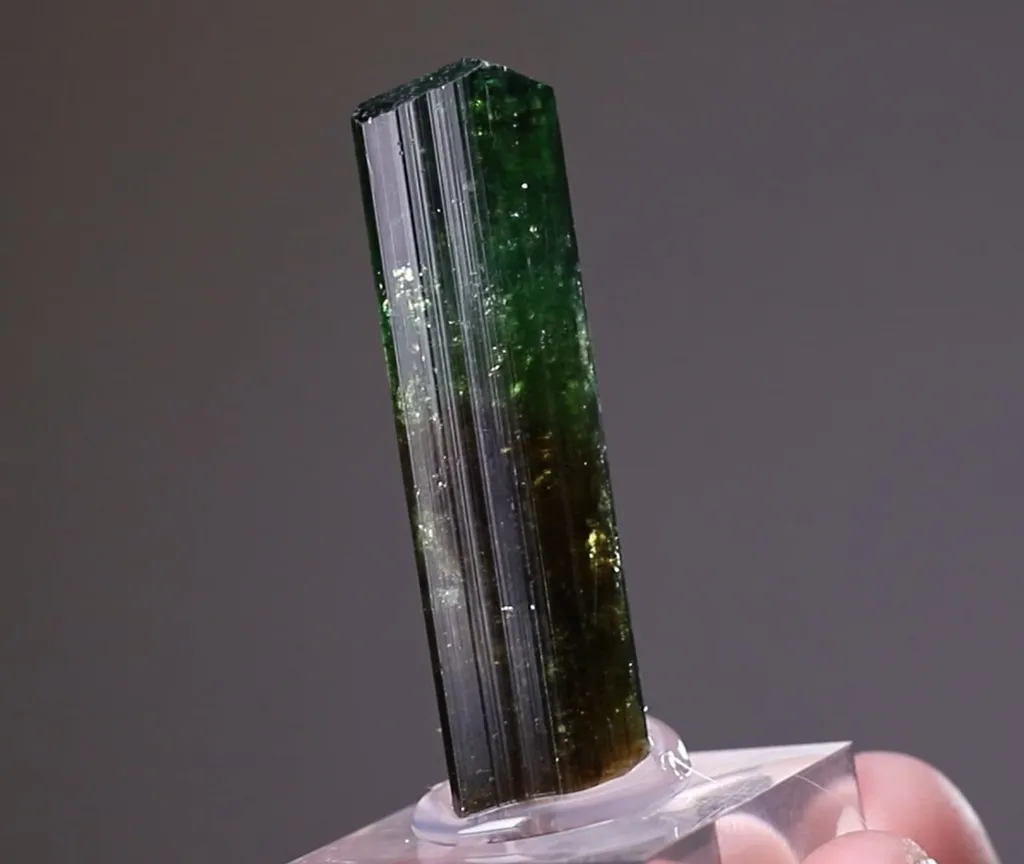 Tourmaline (Chrome Dravite) image
