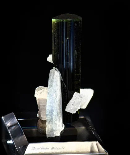 Tourmaline-Cleavelandite image