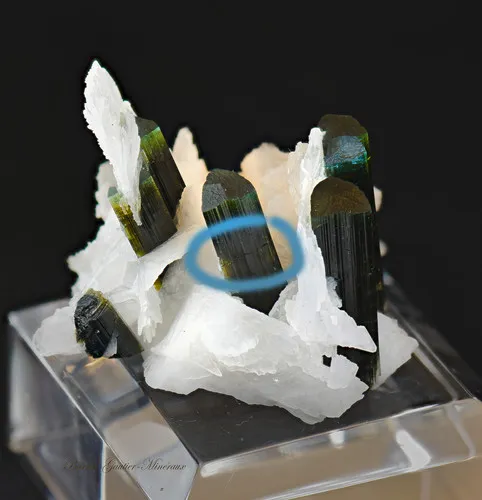 Tourmaline-Cleavelandite - image 5