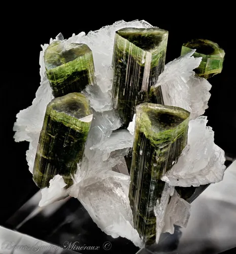 Tourmaline- Cleavelandite - image 3
