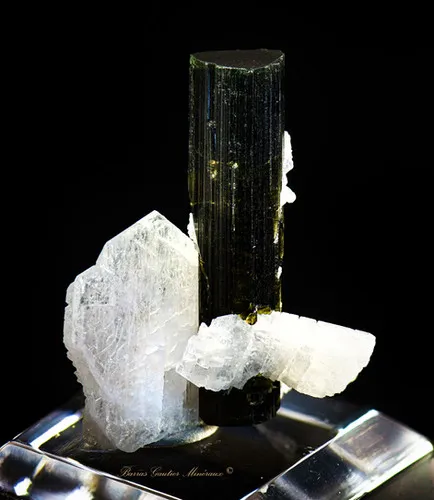 Tourmaline-Cleavelandite - image 2