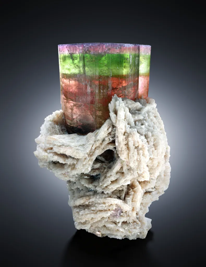 Tourmaline from Afghanistan, Nuristan, Paprok image