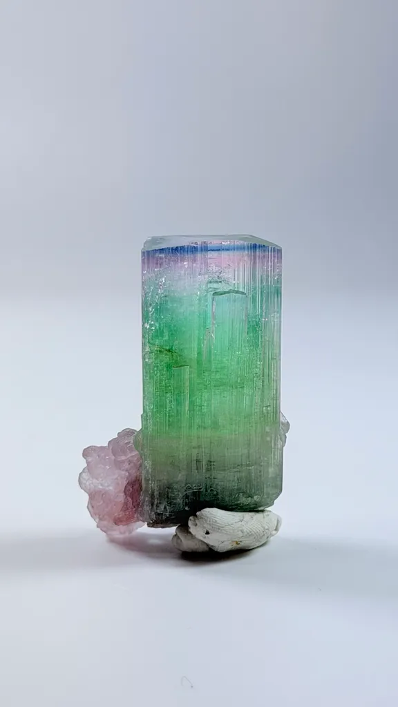 Tourmaline from Afghanistan Paprok image