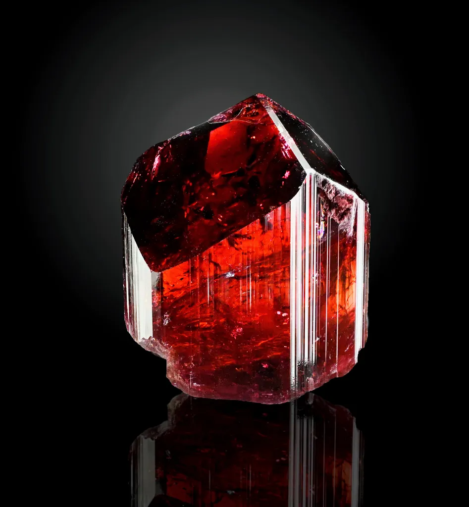 Tourmaline from Madagascar, Vakinankaratra, Anjanabonoina pegmatites