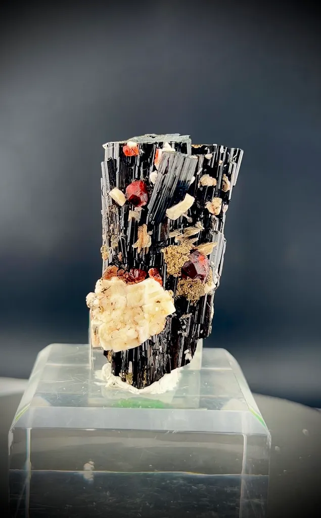 Tourmaline from Pakistan image