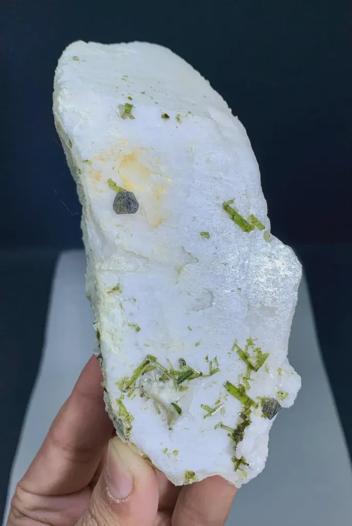 Tourmaline from Pakistan image