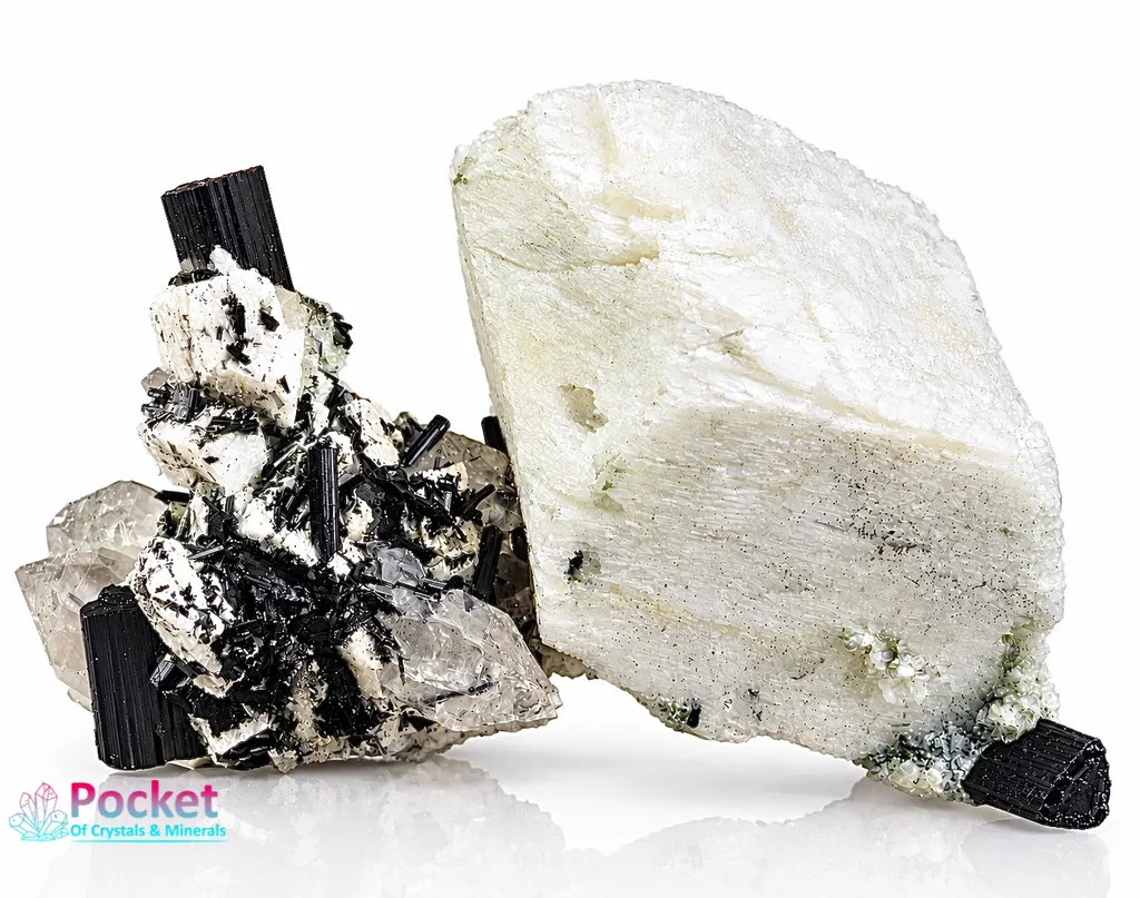 Tourmaline from Pakistan, Gilgit-Baltistan, Gilgit District, Gilgit image