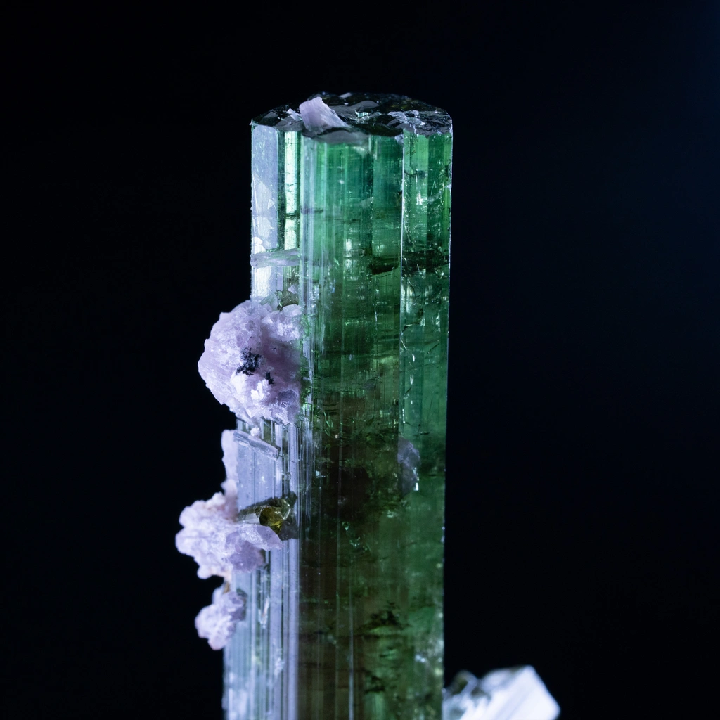 Tourmaline from Pederneira mine, São José da Safira, Minas Gerais, Brazil image