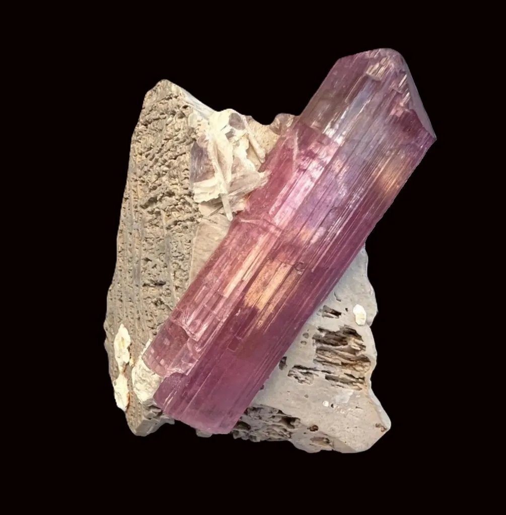 Tourmaline from USA, California, San Diego County, Himalaya Mine image