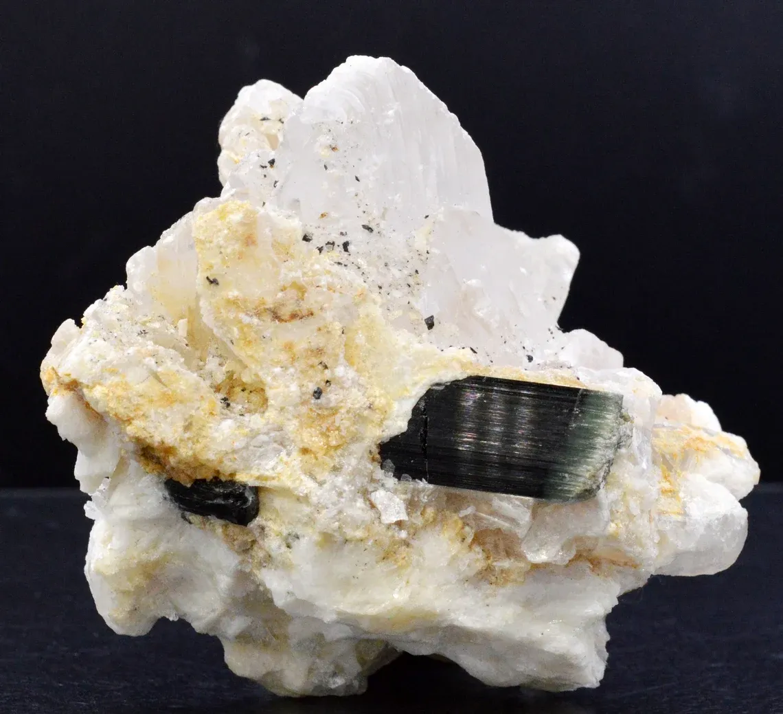 Tourmaline & Gypsum 215 grams - Brumado, Bahia, Brazil - image 3