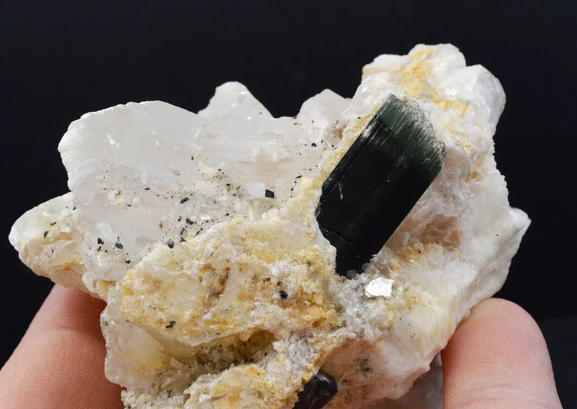 Tourmaline & Gypsum 215 grams - Brumado, Bahia, Brazil - image 4