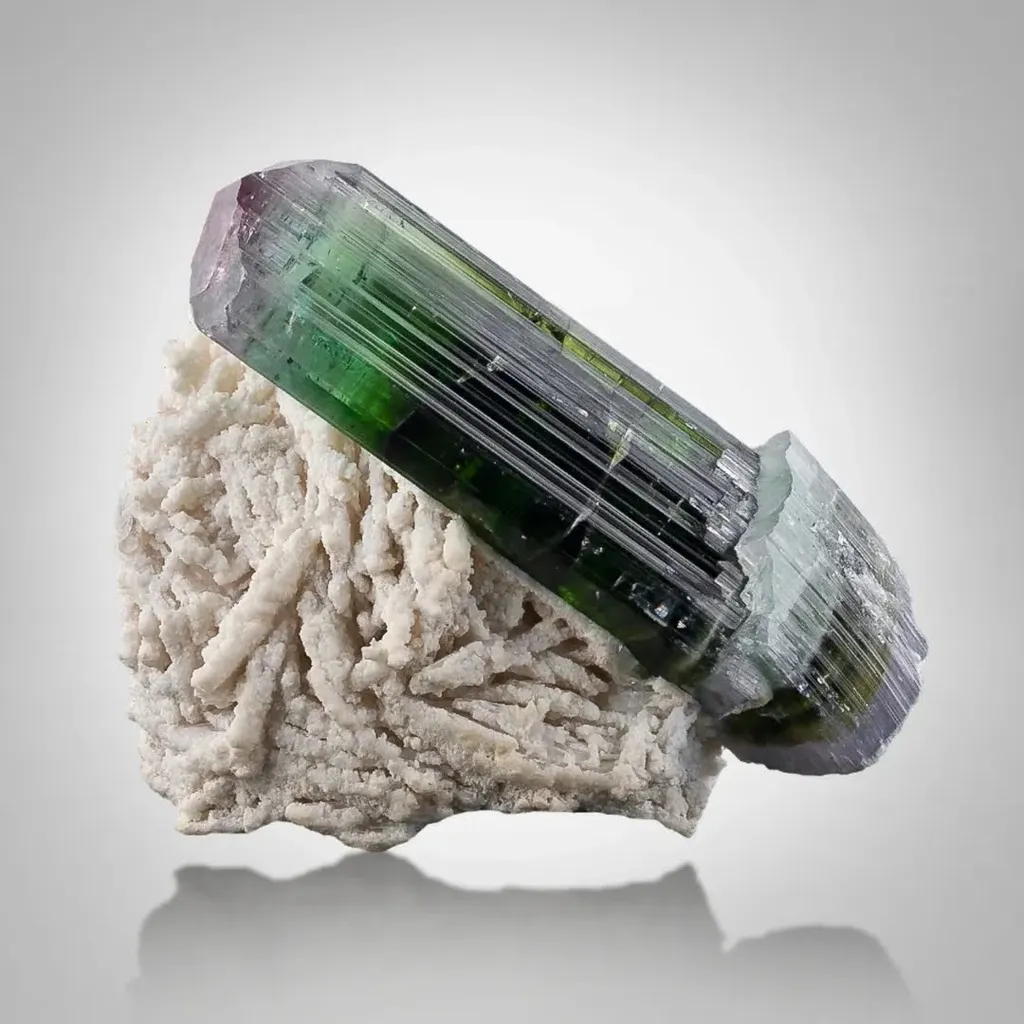 Tourmaline on Cleavelandite image