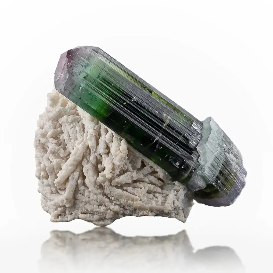 Tourmaline on Cleavelandite - image 2