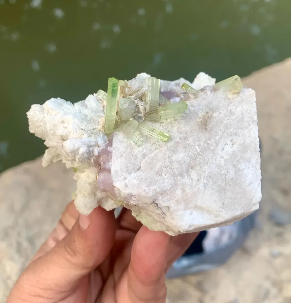 Tourmaline on Feldspar from Pakistan - image 5