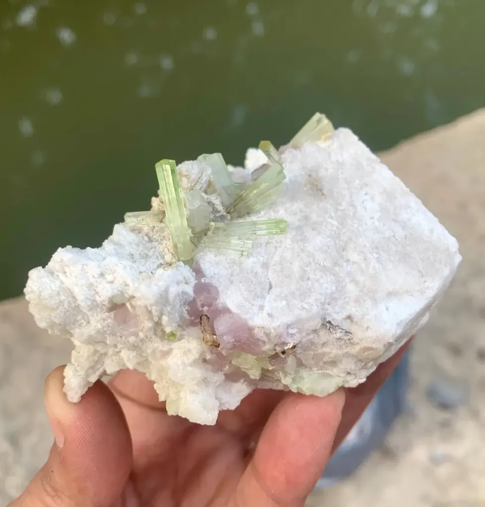 Tourmaline on Feldspar from Pakistan - image 3