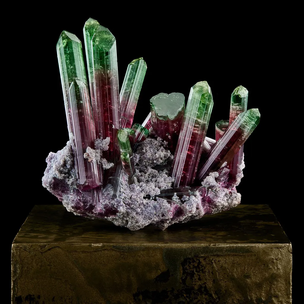 Tourmaline on Lepidolite image