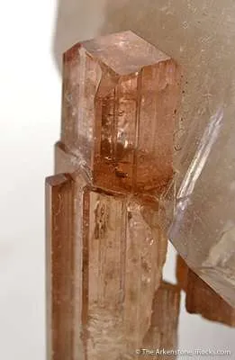 Tourmaline on Quartz - image 3