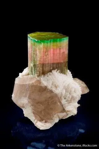 Tourmaline on Quartz and Cleavelandite image