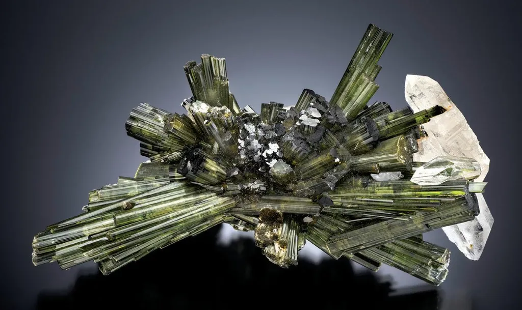 Tourmaline, Quartz image
