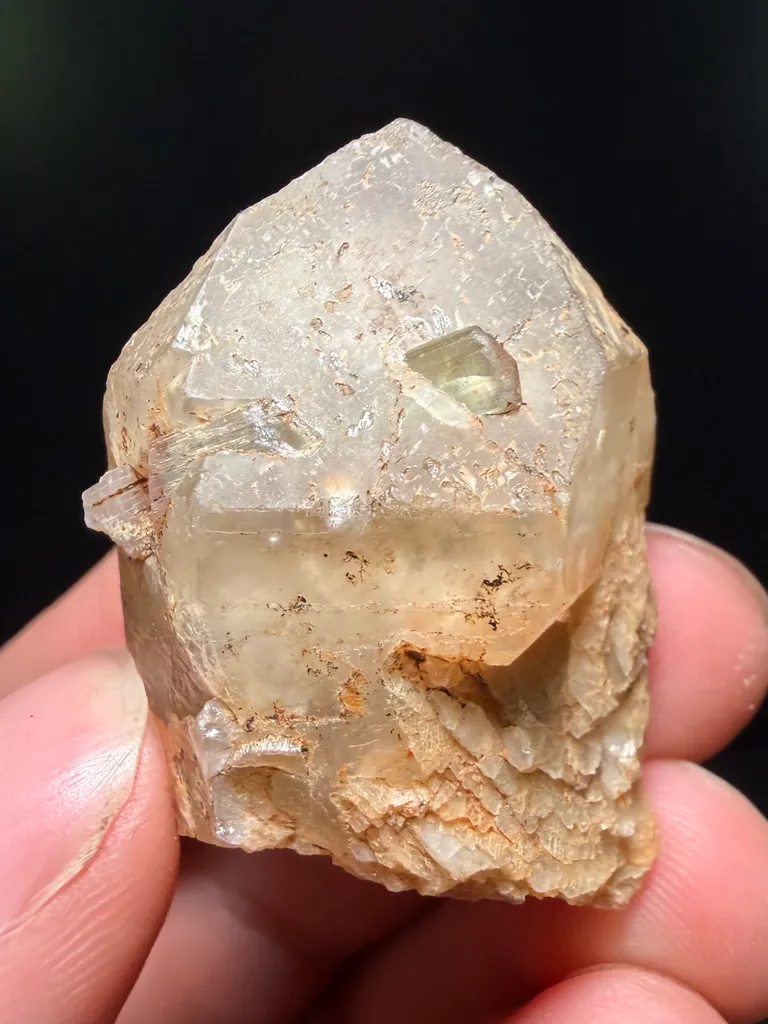 Tourmaline, Quartz, Cleavelandite image