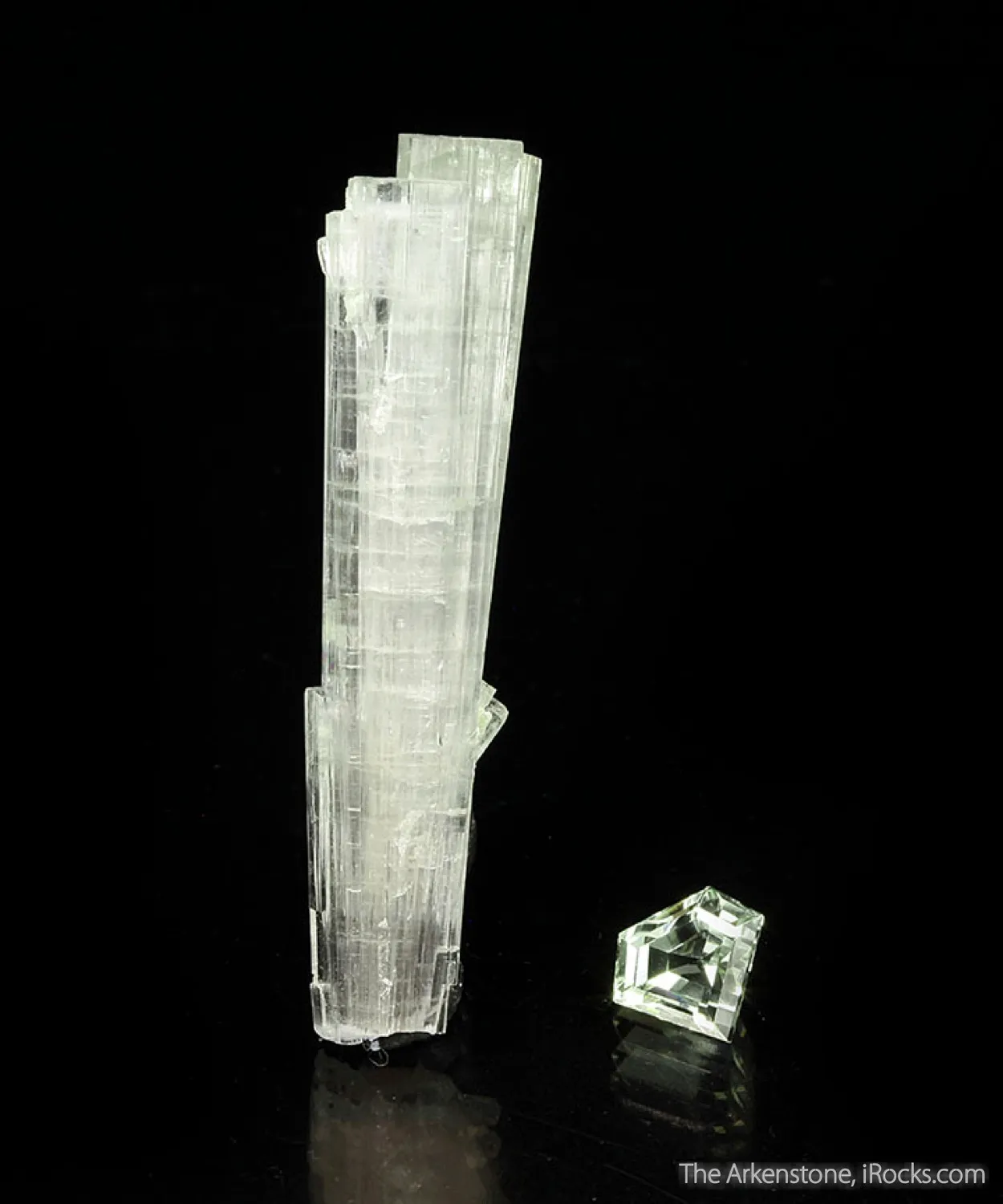 Tourmaline (rough and cut set) - image 1