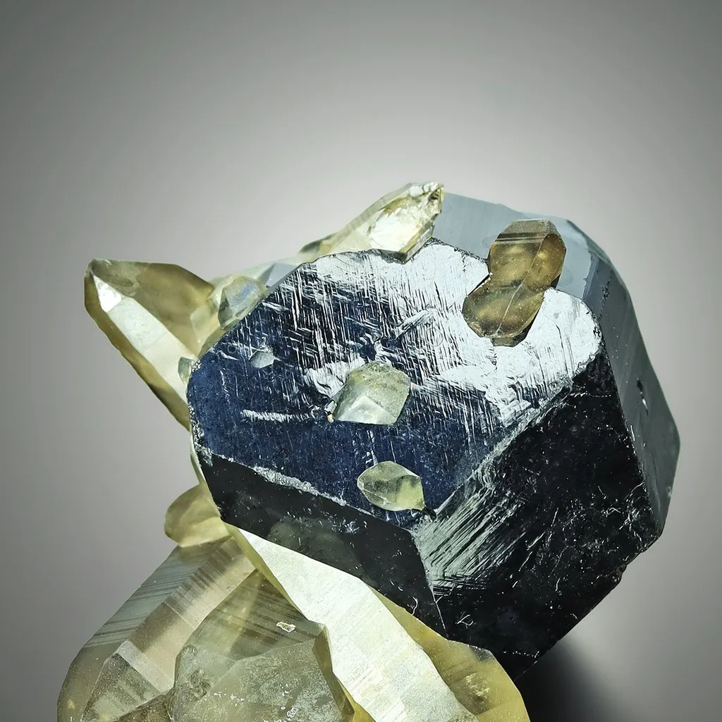 Tourmaline Schorl & Smoky Quartz - image 3
