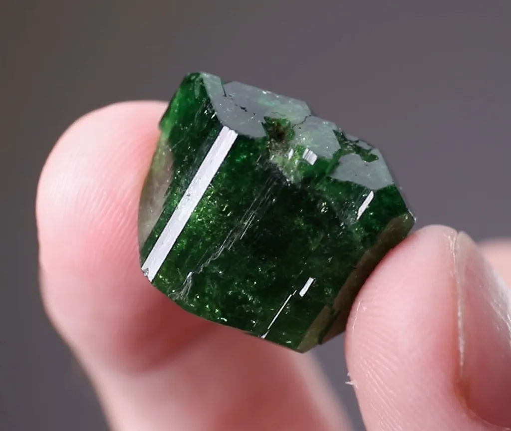 Tourmaline (Uvite) - image 2