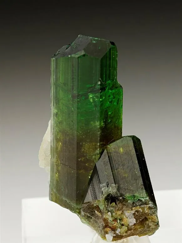 Tourmaline (Vanadian Dravite) - image 1