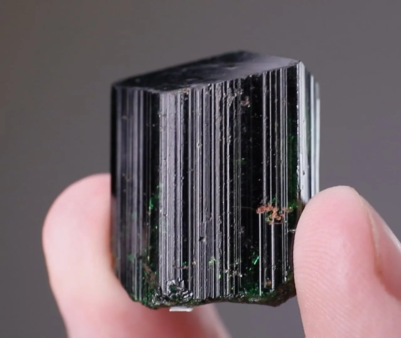 Tourmaline (Vanadium Rich Uvite) - image 2