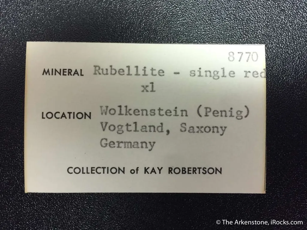 Tourmaline var. Rubellite - image 4
