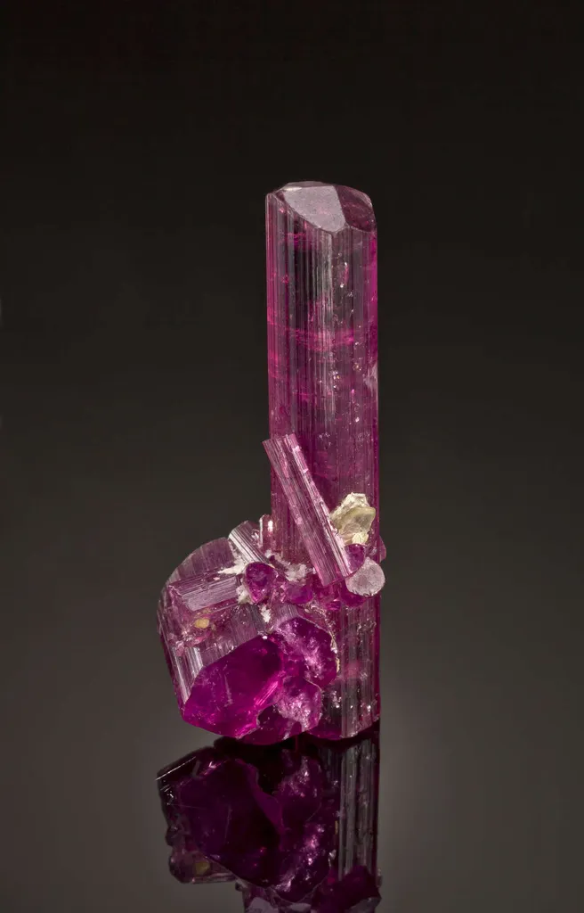 Tourmaline Var Rubellite - image 2