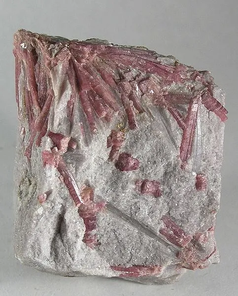 Tourmaline (Var: Rubellite), Lepidolite image