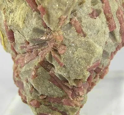 Tourmaline (Var: Rubellite), Lepidolite - image 2