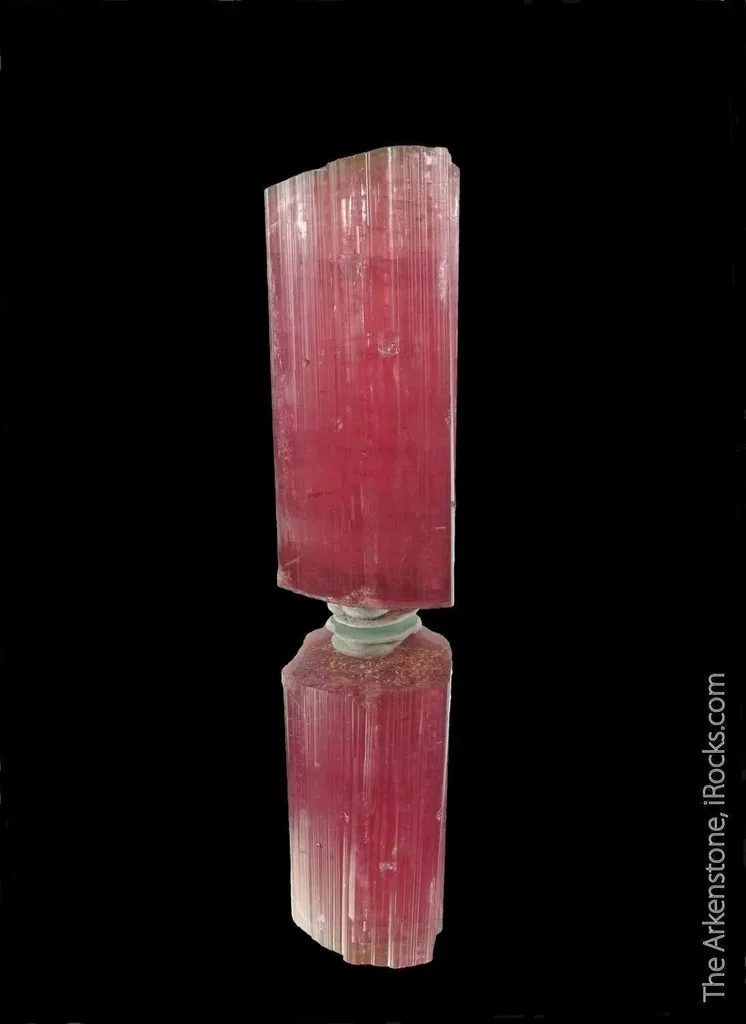 Tourmaline var. Rubellite with Albite and Lepidolite - image 7